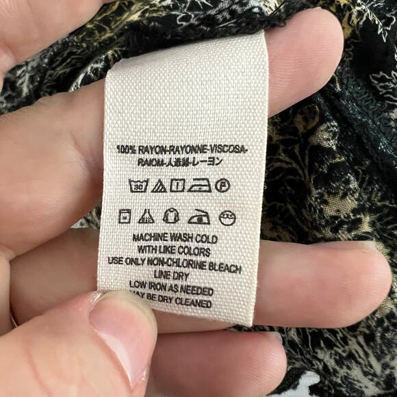 Free People Tiered Ruffle Dark Floral Tank Top Size M - Picture 8 of 9